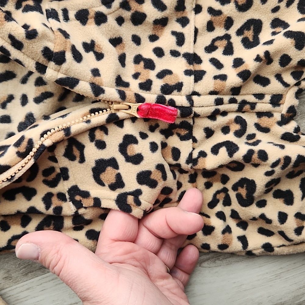 Carter's Baby Girl Leopard Footless One Piece - Picture 3 of 7